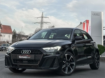 Audi A1 Sportback 35TFSI S-Line 150pk Black optic M-Led