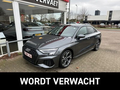 Audi A3 Limousine 35 TFSI S edition (bj 2021, automaat)