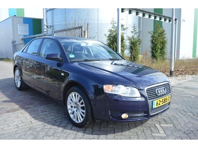 Audi A4 Limousine 1.6 bj06 ECC PDC leuke auto