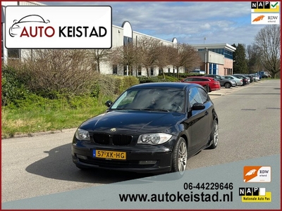 BMW 1-serie 118i High Executive CLIMA/CRUISE! VELE OPTIES!