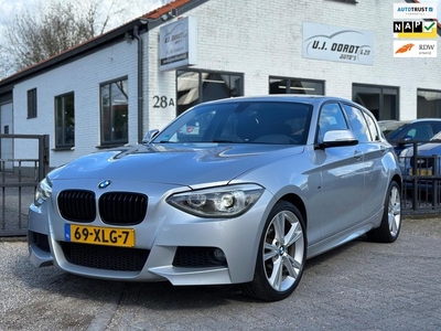 BMW 1-serie 118i M-pakket binnen/buiten! Xenon,Automaat!