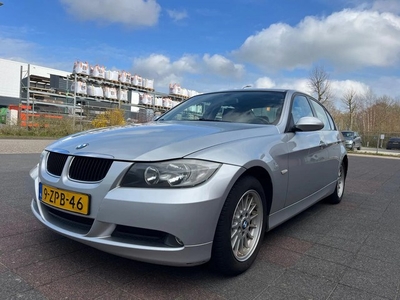 BMW 3 Serie 318i (bj 2005)