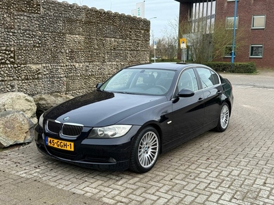 BMW 3-serie 318i Business Line