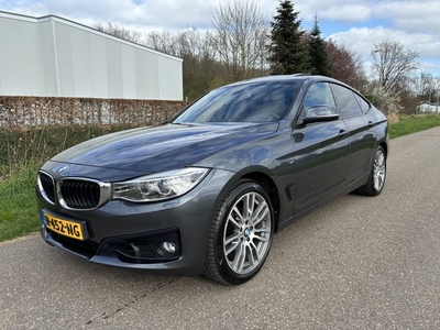 BMW 3-serie 328i xDrive High Executive / LEER / NAVI /