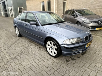 BMW 3-serie 330i Executive