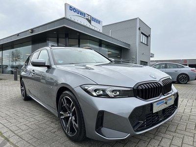 BMW 3 Serie Touring 320e M sport NEW MODEL aut pano/dak.