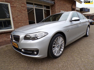 BMW 5-serie 520i Automaat / Leder / Navi / Schuifdak