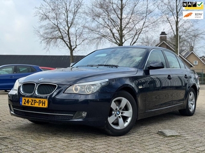 BMW 5-serie 520i Executive LEER NAVI AUTOMAAT NAP NL AUTO