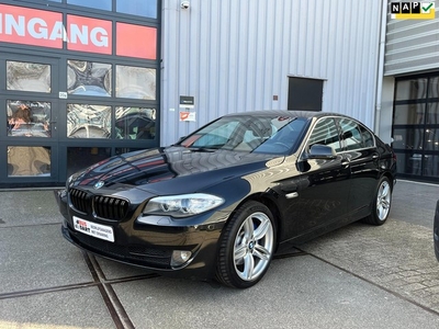 BMW 5-serie 528i Executive 258PKNL-AutoNaviPdcCruise