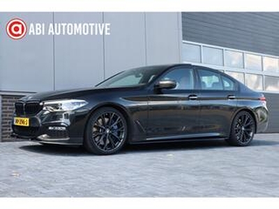 BMW 5-SERIE 540i xDrive 370 pk High Executive M-Pakket M-Performance / NL-auto/ Dealer.ond/ HUD/ Keyless/ Camera/ Harman-Kardon/ Sportstoelen/ Leder/ Xenon-LED/ Schuifdak/ 20 inch lmv