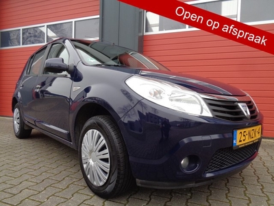 Dacia Sandero 1.2 Lauréate,5drs,Airco,Trekhaak,Nette auto!