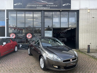 Fiat Bravo Punto NAP NWE BANDEN REMMEN EN RIEM!