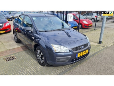 Ford Focus 1.4-16V Ambiente *airco*