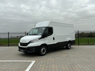 Iveco Daily 35S14V 2.3 136 pk 352 L2H2 (bj 2023)