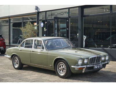 Jaguar Xj 6