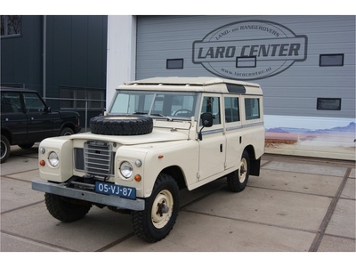 Land Rover 109 stationwagon in uitmuntende en