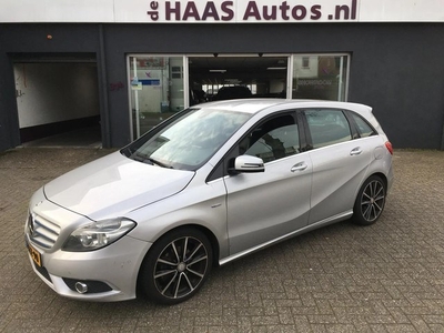 Mercedes-Benz B-Klasse 180 Ambition / LEES TEKST / EXPORT /