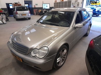 Mercedes-Benz C-klasse 180 K. Classic AUTOMAAT