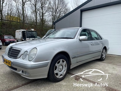 Mercedes-Benz E-Klasse 200 1e Eigenaar Airco NAP (bj 2001)