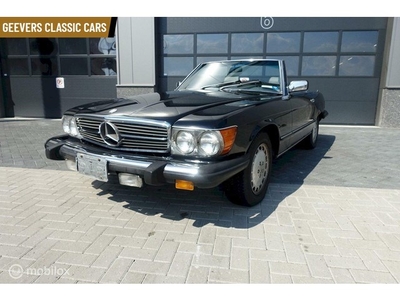 Mercedes W107 560SL AUTOMATIC 2 TOPS CABRIOLET