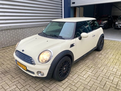 Mini Mini 1.6 Cooper 120 PK Airco Stoelverwrmin Super Auto