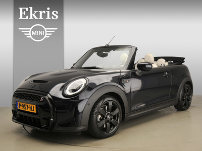 MINI MINI Cabrio Cooper S Automaat / Leder / Stoelverwarming / Sportstoelen / Camera / LED / Harman-Kardon / Head-up / 17 inch