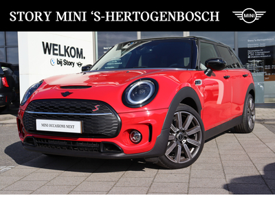 MINI MINI Clubman Cooper S Classic Automaat / Achteruitrijcamera / LED / Comfort Access / Comfortstoelen / Stoelverwarming / Navigatie / Cruise Control