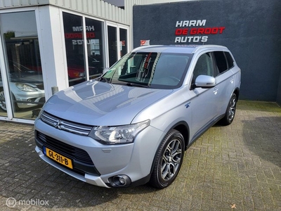 Mitsubishi Outlander 2.0 PHEV Instyle X-Line, Clima, Navi