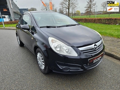 Opel Corsa 1.2-16V Essentia