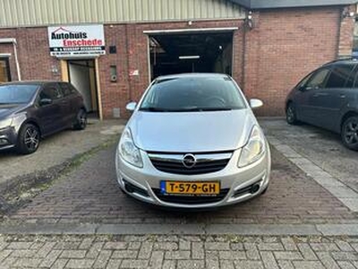 Opel CORSA 1.2-16V Essentia