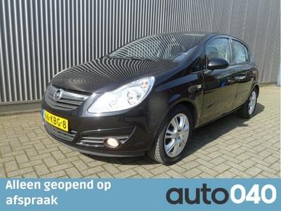 Opel Corsa 1.4-16V Cosmo/Automaat/Airco/LMV