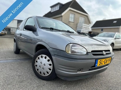 Opel CORSA X1.4SZ AUTOMATIC (bj 1997)