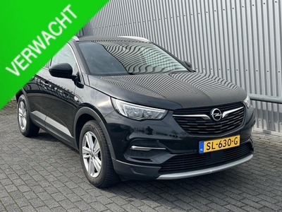 Opel Grandland X 1.2 Turbo Business