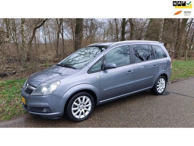 Opel Zafira 1.8 Temptation 7 ZITPLAATSEN