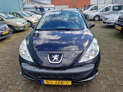 Peugeot 206+ 1.4 benzine rijd super nieuwe APK (bj 2009)