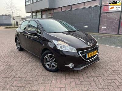 Peugeot 208 1.2 VTi Active NEW APK CLIMA 5DR Volledig