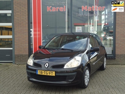 Renault Clio 1.2-16V Expression *5 DEURS* *TREKHAAK* *APK