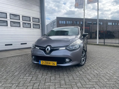 Renault Clio 1.5 dCi ECO Night&Day (bj 2014) NaviPDC!