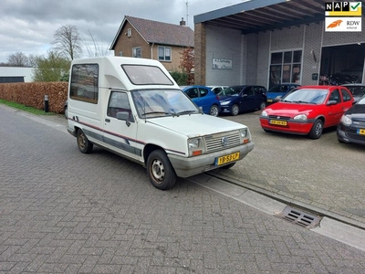 Renault Express 1.1 Rolstoel, Invalide vervoer voorbereid