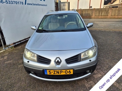 Renault Mégane Grand Tour 1.6-16V Privilège Automaat