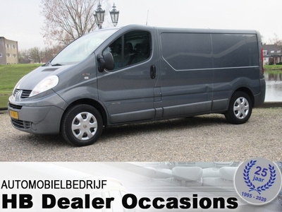 Renault Trafic 2.0 dCi T29 L2H1 Générique - Airco - 3 Zits