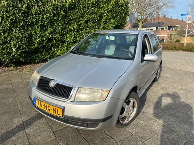 Skoda Fabia Combi MET AIRCO & JAAR APK!