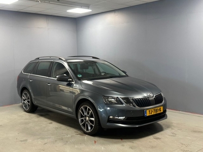 Skoda Octavia Combi 1.6 TDI AUTOMAAT PDC 1 EIG ORG NL AUTO