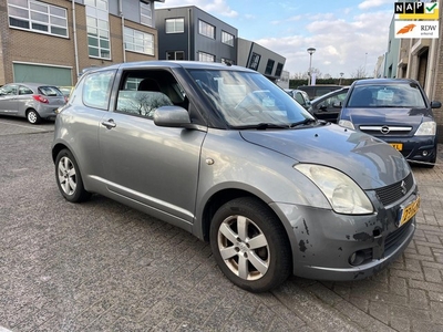 Suzuki Swift 1.3 Bandit nieuwe apk.