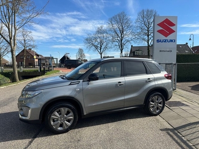 Suzuki Vitara 1.5 Full Hybrid Select // Automaat //