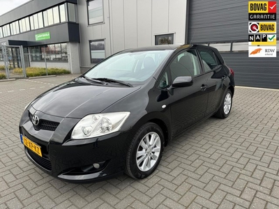 Toyota Auris 1.6-16V Luna Business