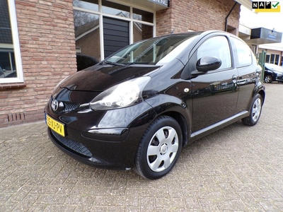 Toyota Aygo 1.0-12V + 5 Deurs / Airco