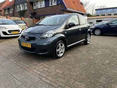 Toyota Aygo 1.0-12V Comfort Airco/Nieuwe Apk