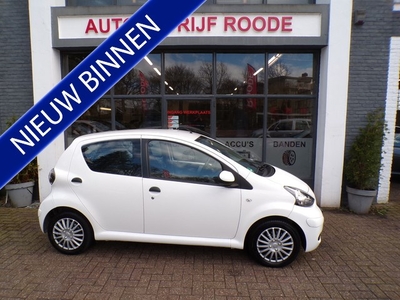 Toyota Aygo 1.0-12V Cool AIRCO,5DRS,APK !!! (bj 2012)