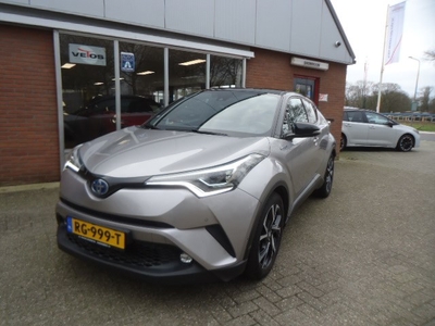 Toyota C-HR 1.8 Hybrid Bi-Tone Plus Trekhaak (bj 2016)